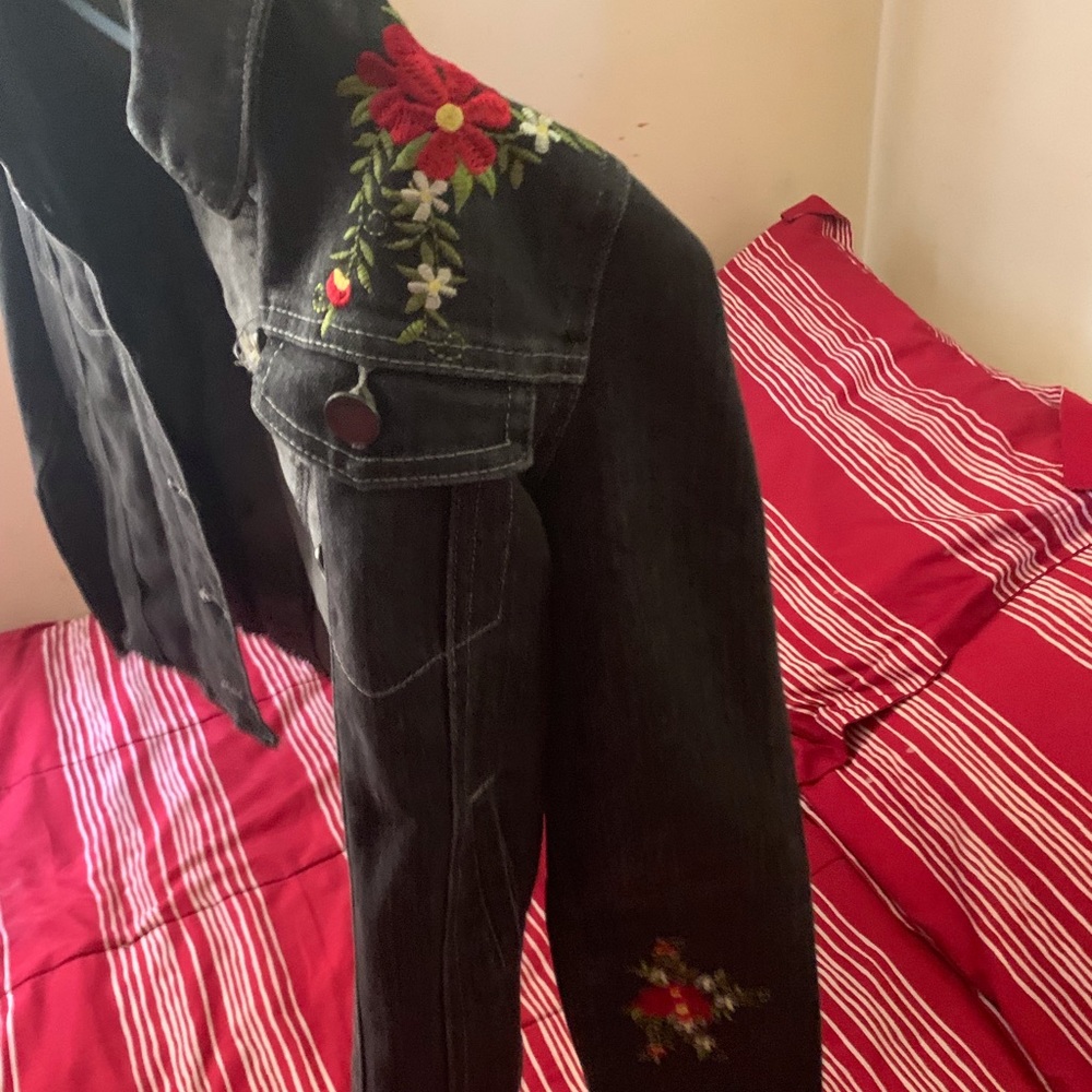 Jean jacket - Picture 5 of 5